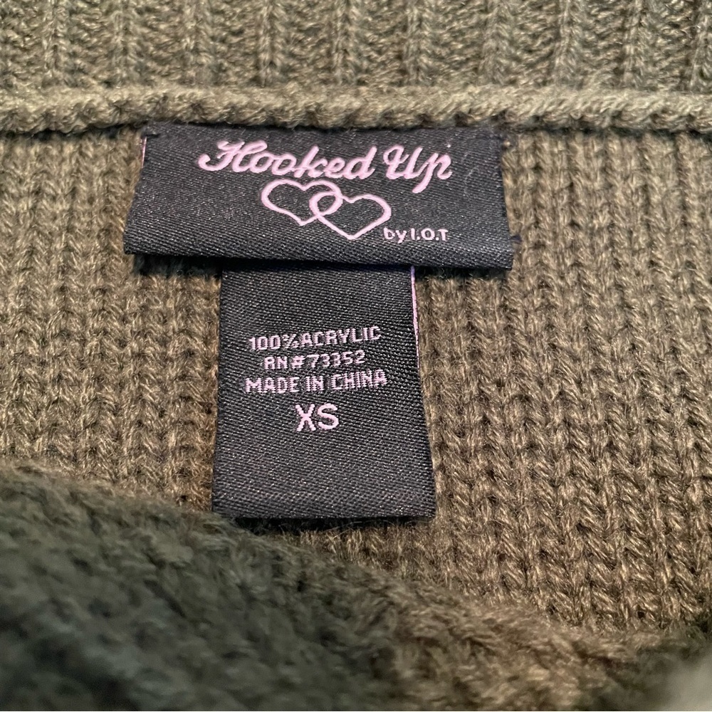 Hooked Up Olive Green Basketweave Long Sleeve Pullover Sweater Sz.XS - Picture 8 of 9